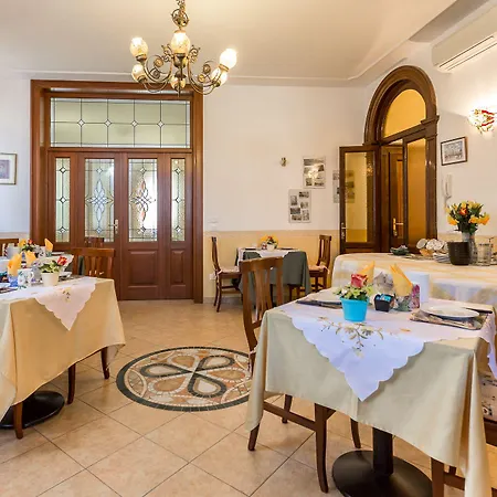 Casa Delle Rose Lido Venezia ベッド・アンド・ブレックファスト